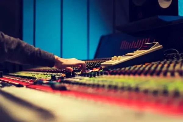 Mixing desk